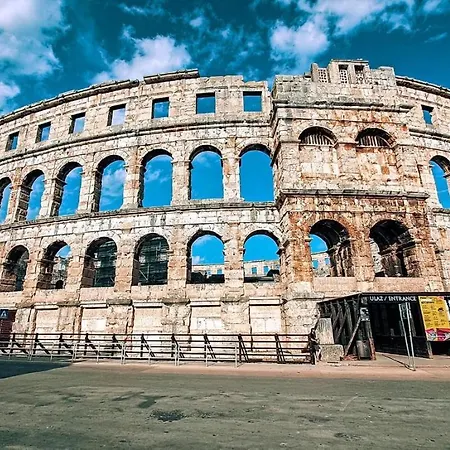 In The Center & & Quiet Apartment *