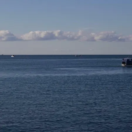 In The Center & & Quiet * Pula