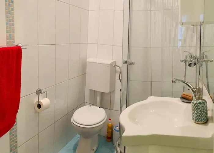 In The Center & & Quiet