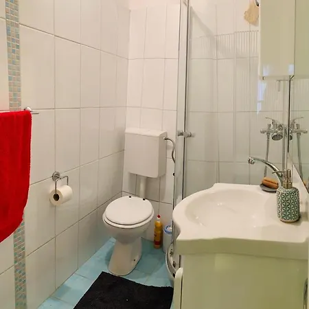 In The Center & & Quiet