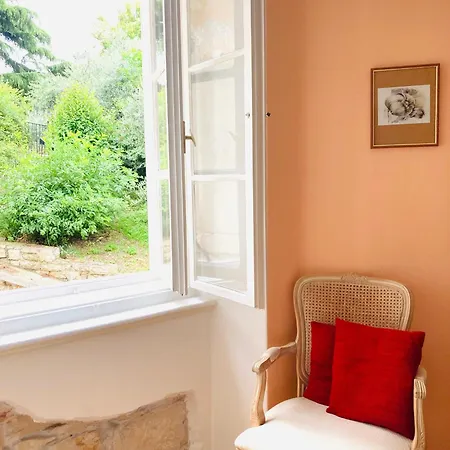 In The Center & & Quiet * Póla